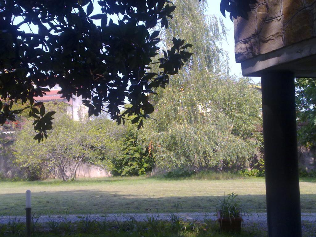 Albergo Villa & Roma Pallazzolo sull'Oglio Luaran gambar