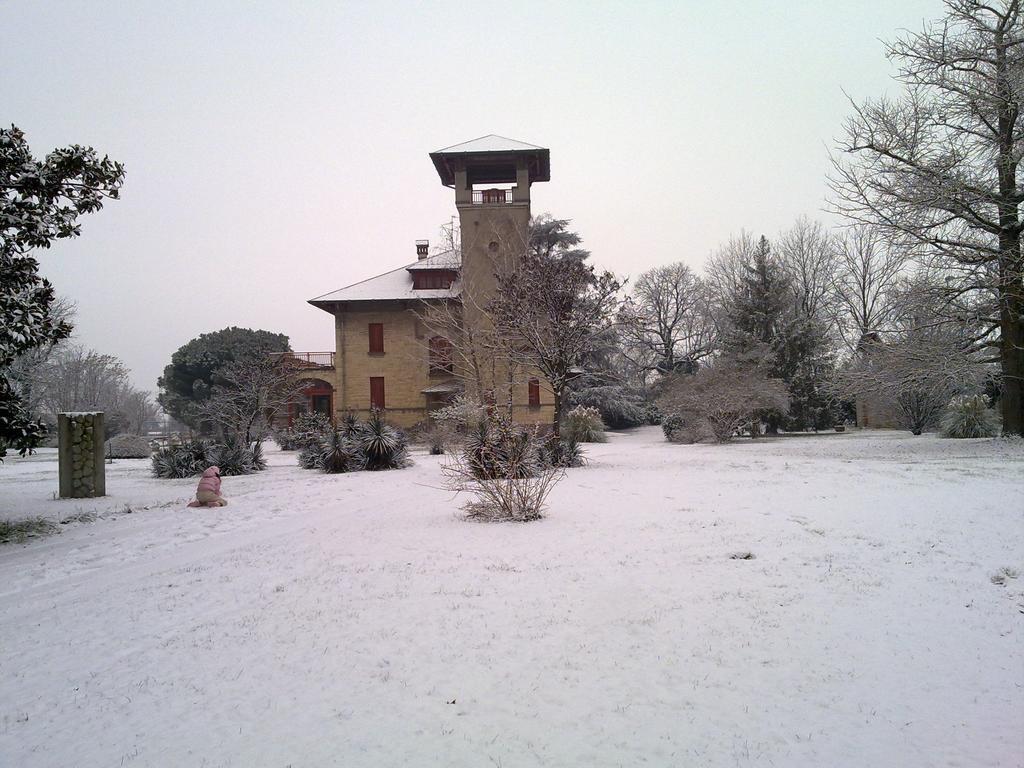 Albergo Villa & Roma Pallazzolo sull'Oglio Luaran gambar