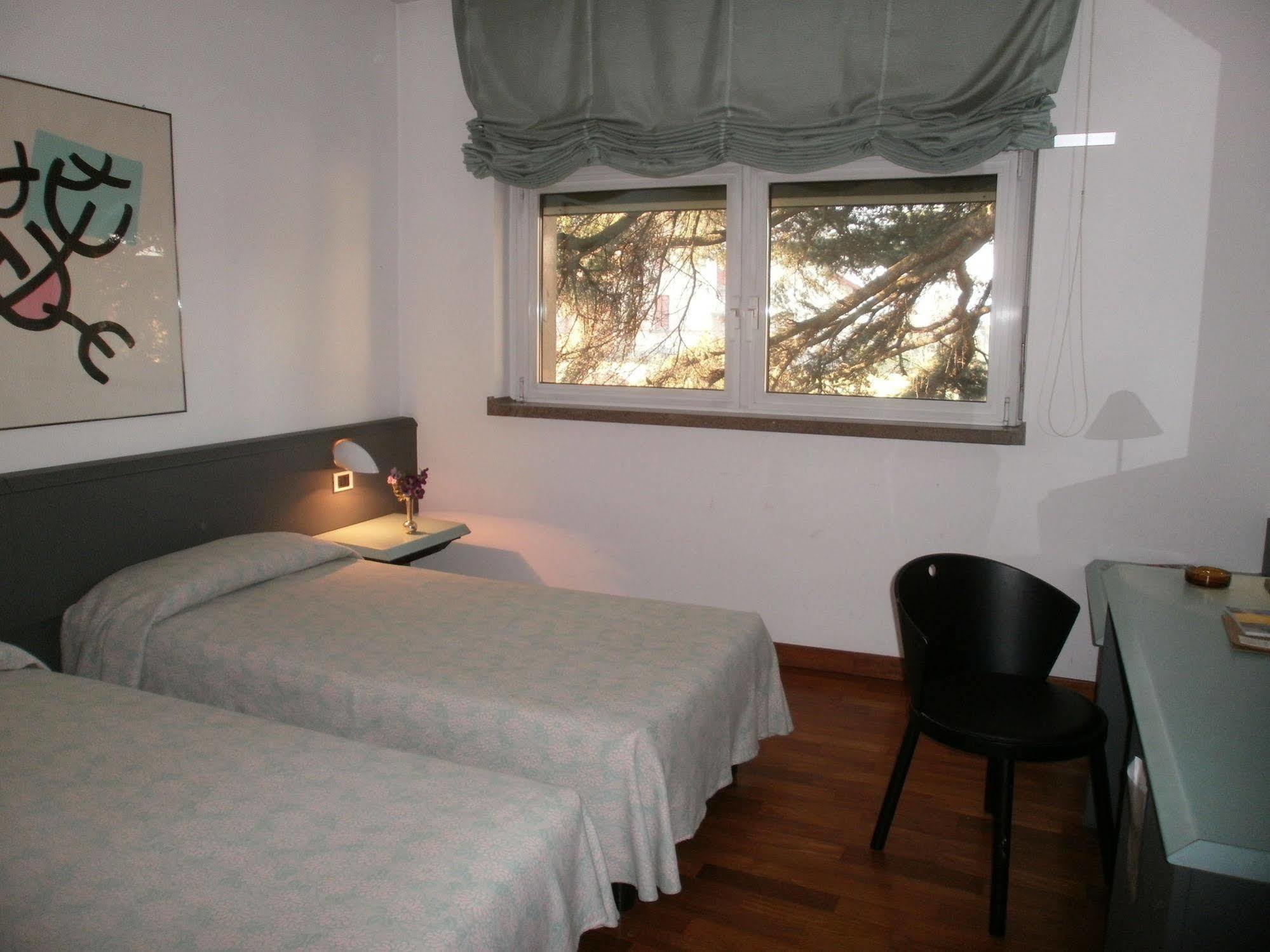 Albergo Villa & Roma Pallazzolo sull'Oglio Luaran gambar